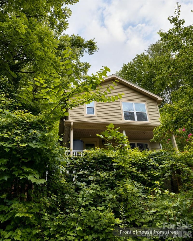 18 Old West Chapel Rd, Asheville, NC 28803