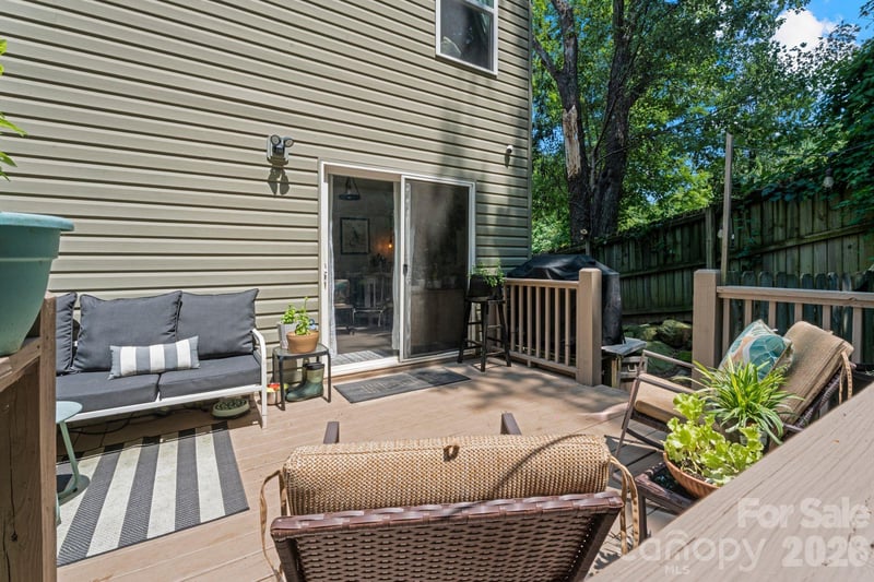 18 Old West Chapel Rd, Asheville, NC 28803