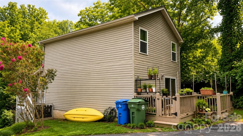 18 Old West Chapel Rd, Asheville, NC 28803