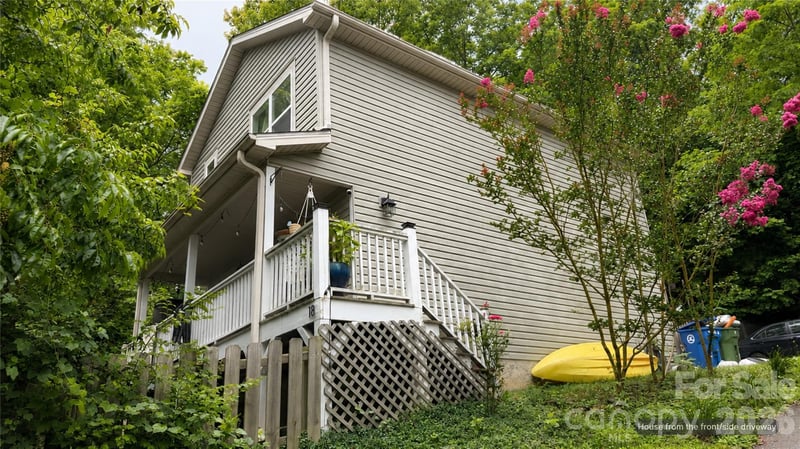 18 Old West Chapel Rd, Asheville, NC 28803