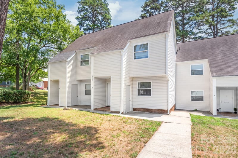9156 Black Heath Cir, Charlotte, NC 28214