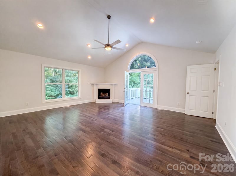 502 Live Oaks Ct, Fort Mill, SC 29715