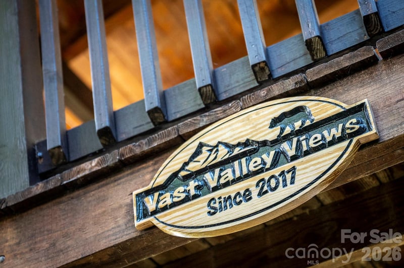 160 Bridle Dr, Maggie Valley, NC 28751