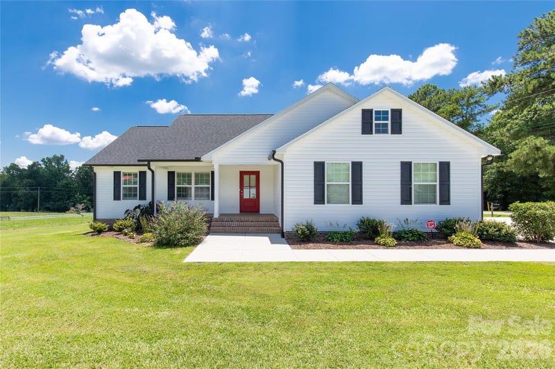 2507 Bill Thompson Rd, Lancaster, SC 29720