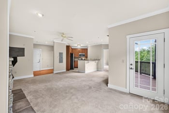 9 Kenilworth Knolls #303, Asheville, NC 28805