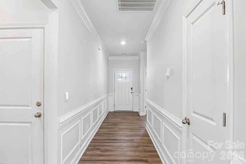 505 Fox Cove Rd, Hendersonville, NC 28792