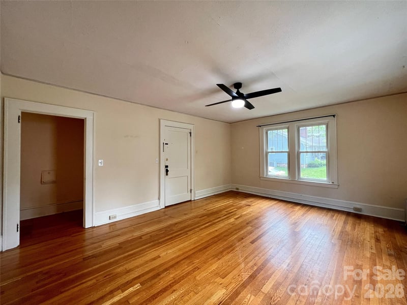 19 Saluda St, Asheville, NC 28806