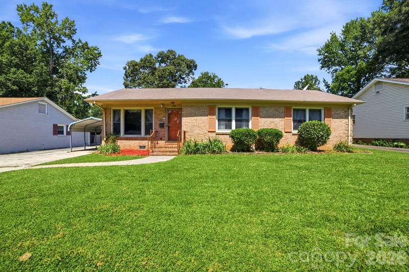 708 Aintree Rd, Charlotte, NC 28215