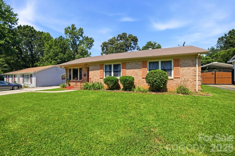 708 Aintree Rd, Charlotte, NC 28215