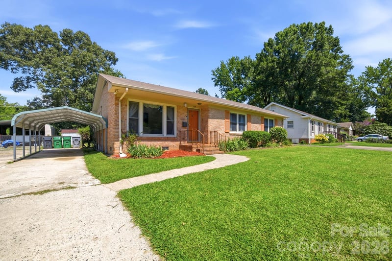 708 Aintree Rd, Charlotte, NC 28215