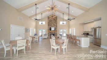 128 Longleaf Dr, Mooresville, NC 28117