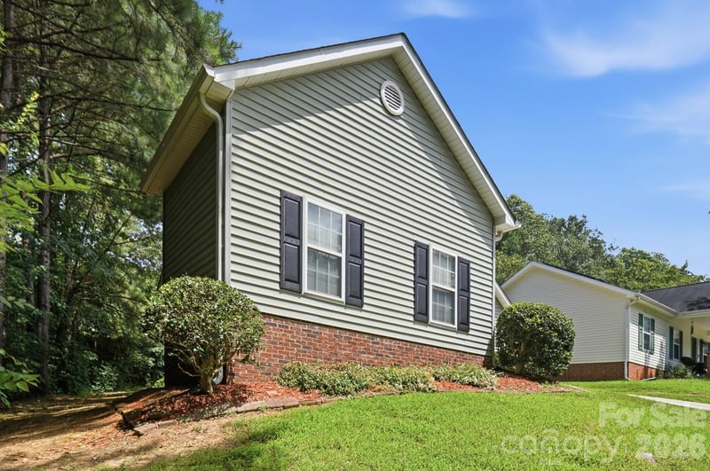 676 Continental Dr, Concord, NC 28025