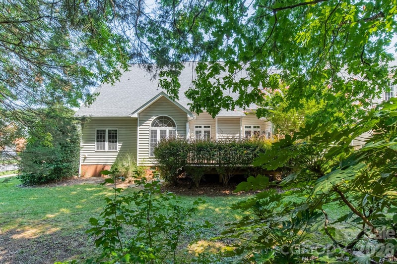20400 Marblehead Ct, Cornelius, NC 28031