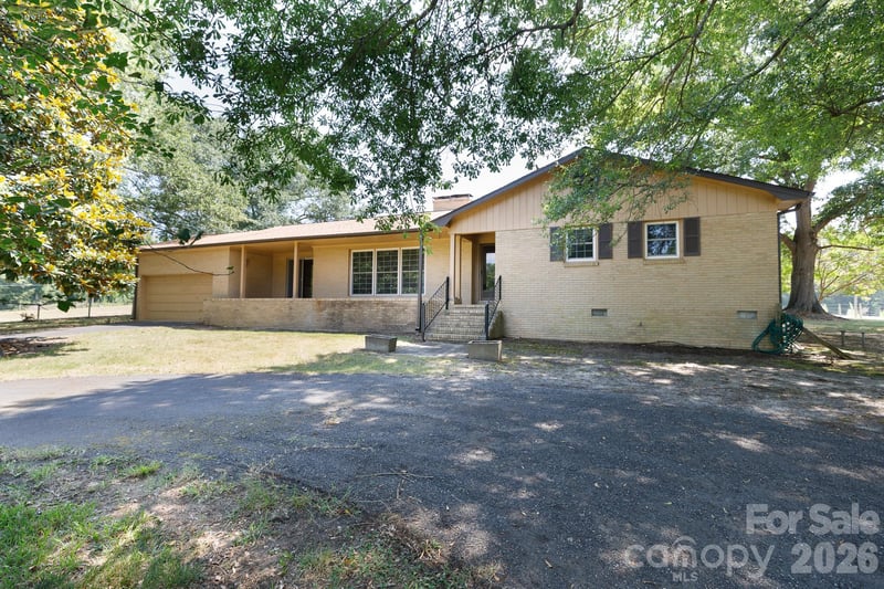 410 Ole Simpson Pl, Catawba, SC 29704