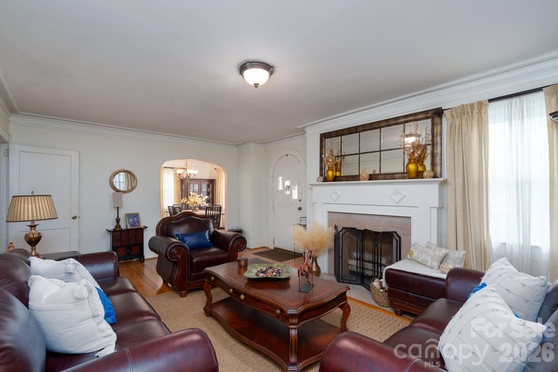 1017 Druid Cir, Charlotte, NC 28206