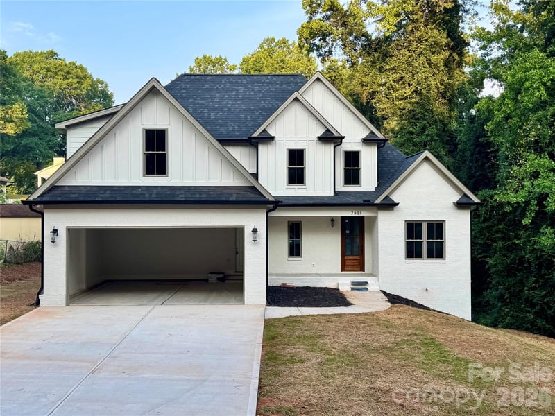 2815 1st St, Hickory, NC 28601
