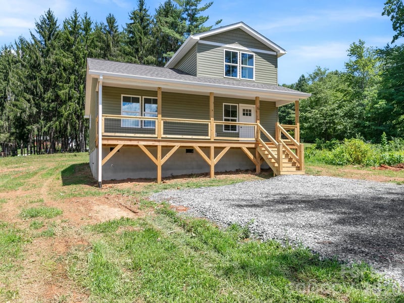 22 Roberts Dr, Candler, NC 28715