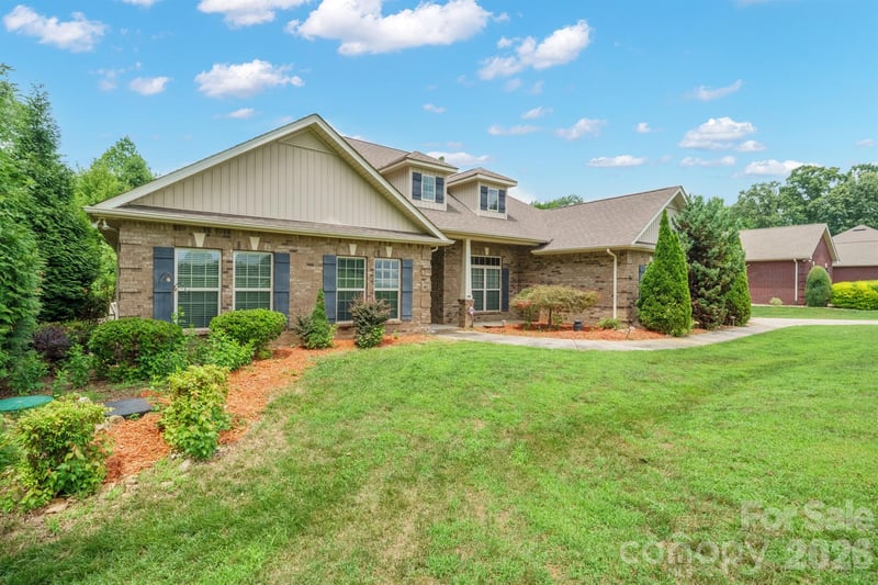 589 Shepherd Rd, Troutman, NC 28166
