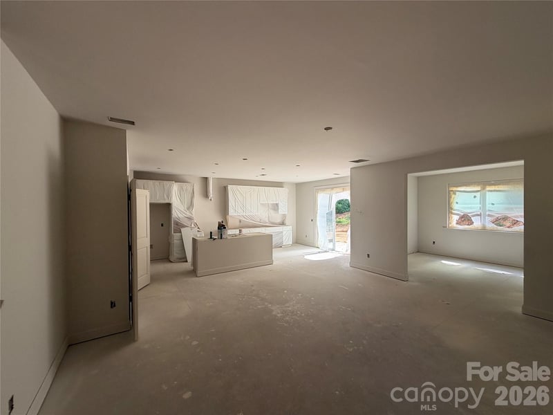 548 Carolyn Ln, Charlotte, NC 28213