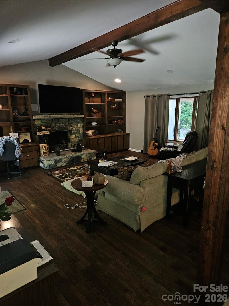 216 Brentwood Cir, Newton, NC 28658