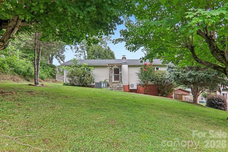 131 - 135 Boyd Ave, Waynesville, NC 28786