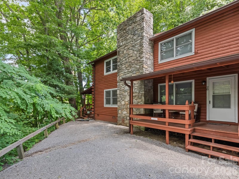 30 Katydid Ln, Maggie Valley, NC 28751