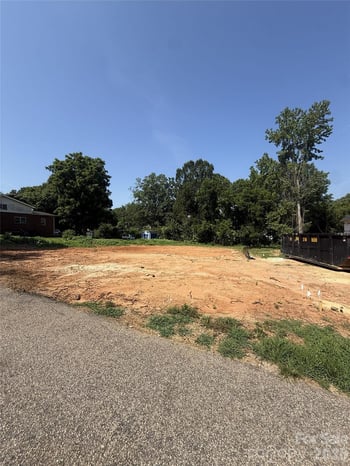 10111013 Elm St, Kannapolis, NC 28081