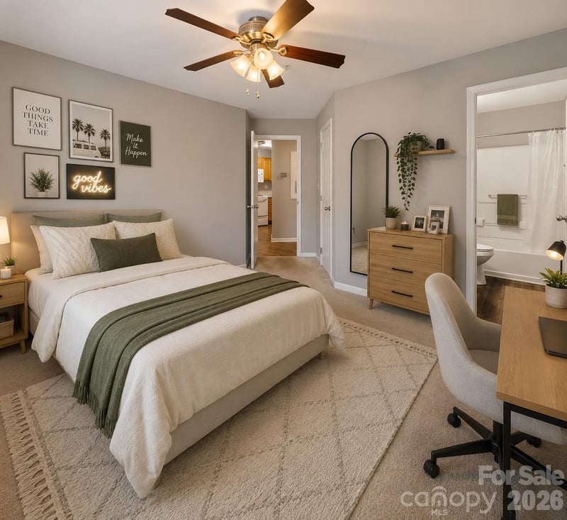 9810 Campus Walk Ln #H, Charlotte, NC 28262