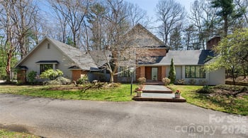 12 Stuyvesant Crescent, Asheville, NC 28803