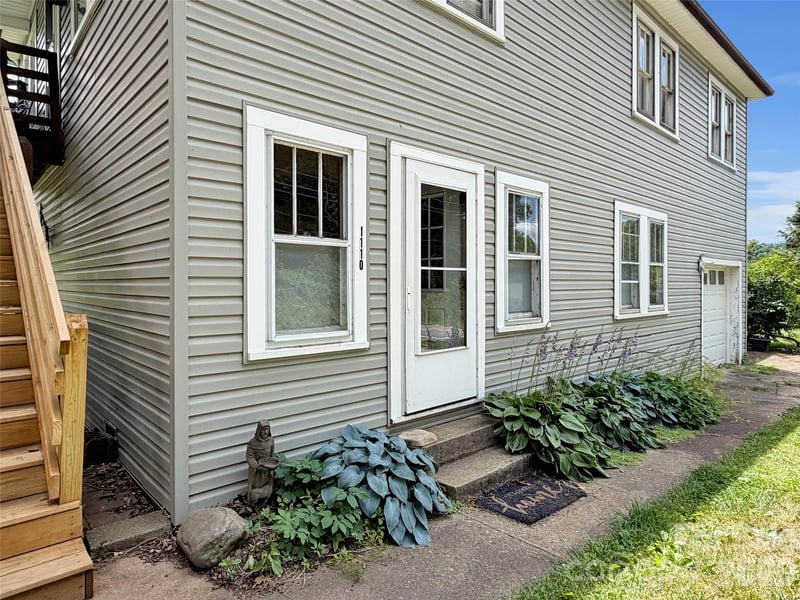 1114 Old Clyde Rd, Clyde, NC 28721