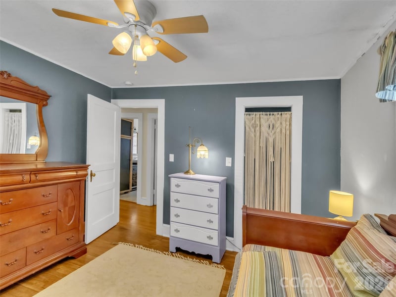 1114 Old Clyde Rd, Clyde, NC 28721