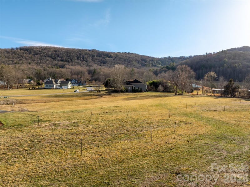 00 Saddle Club Ln, Hendersonville, NC 28739