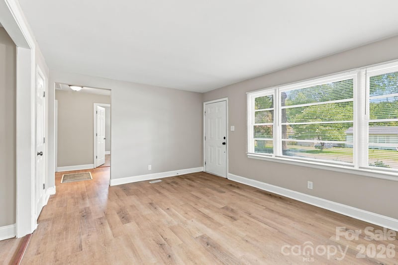 3708 Carlyle Dr, Charlotte, NC 28208