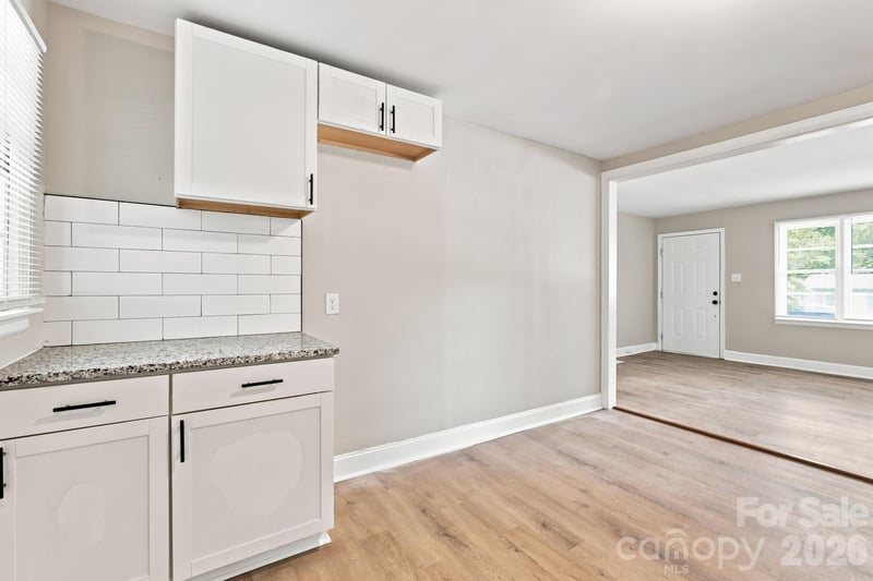 3708 Carlyle Dr, Charlotte, NC 28208