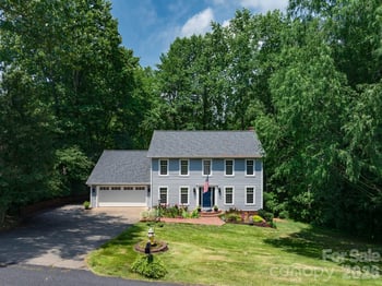 200 35th Ave NW, Hickory, NC 28601