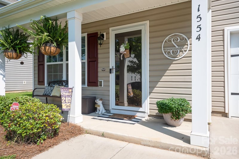 1554 Lilly Springs Pl, Dallas, NC 28034