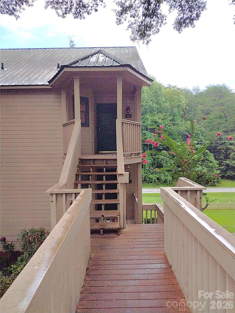 160 Whitney Blvd #Building B/ 12, Lake Lure, NC 28746