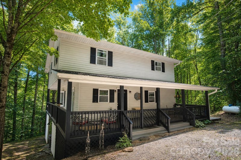 47 Caribou Ln, Burnsville, NC 28714
