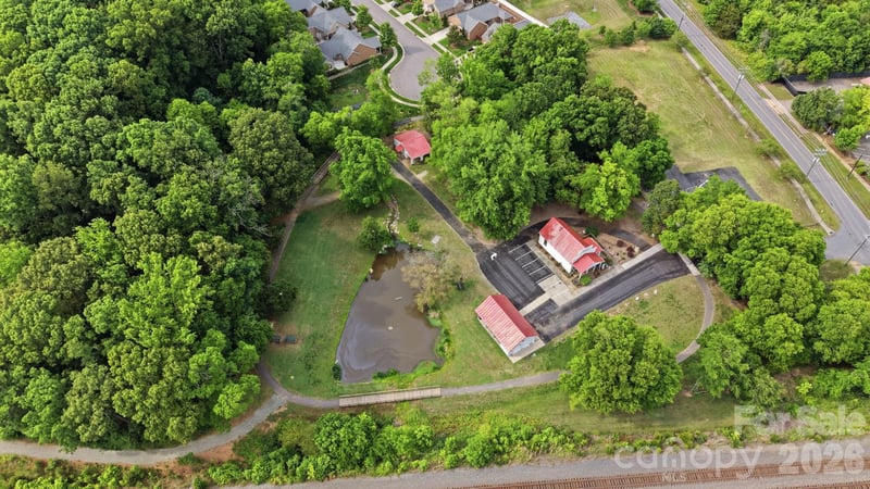 617 Autumn Dr, Harrisburg, NC 28075