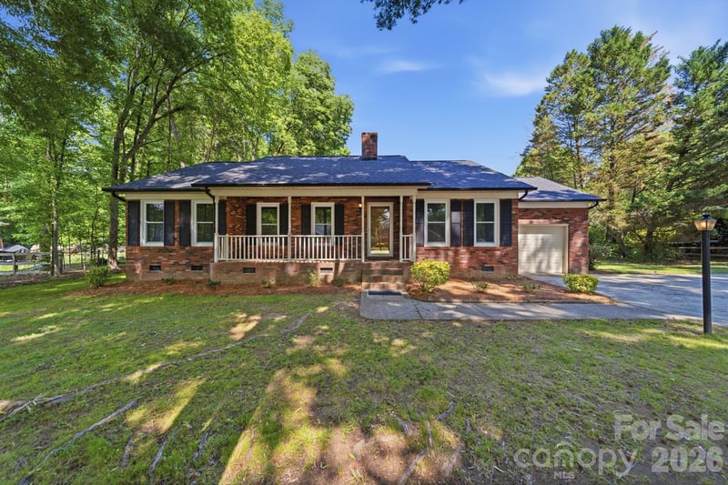 617 Autumn Dr, Harrisburg, NC 28075