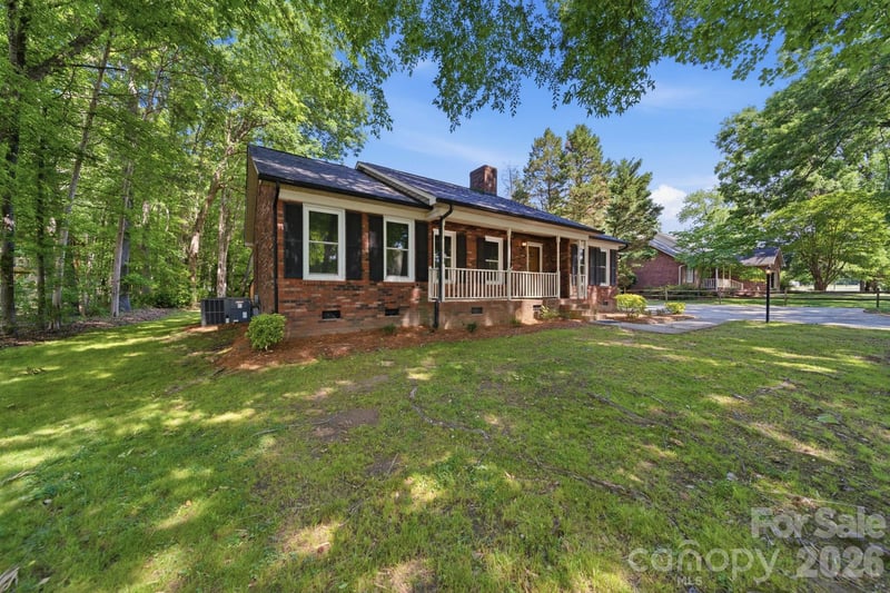 617 Autumn Dr, Harrisburg, NC 28075