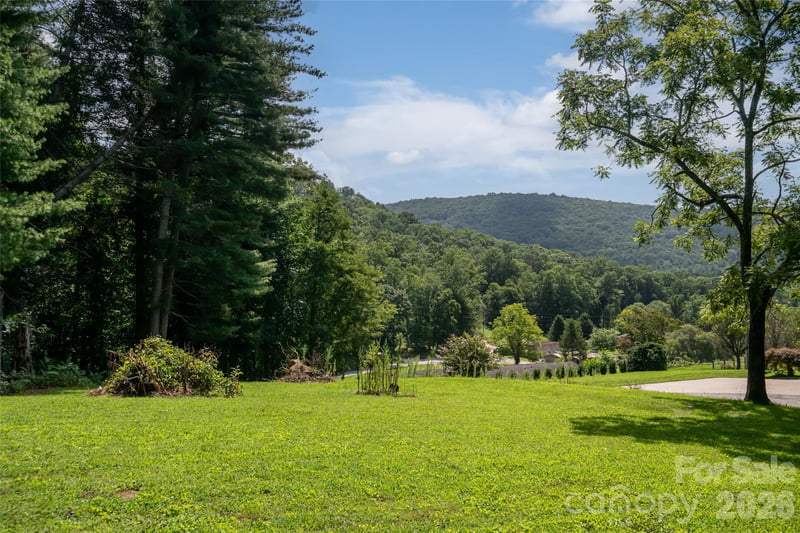 360 Pinners Cove Rd, Asheville, NC 28803
