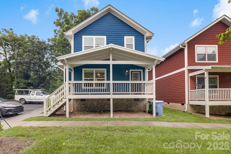 2 Cottage Cove Ln, Asheville, NC 28803