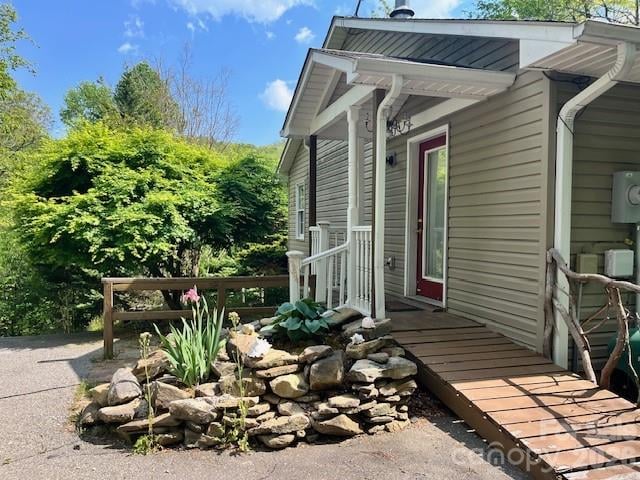 105 Chestnut Hill Rd, Black Mountain, NC 28711