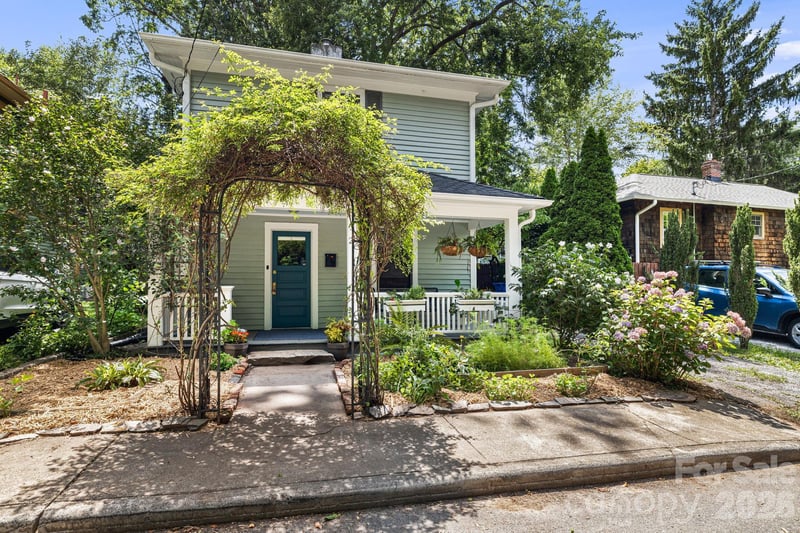 28 Woodlawn Ave, Asheville, NC 28801