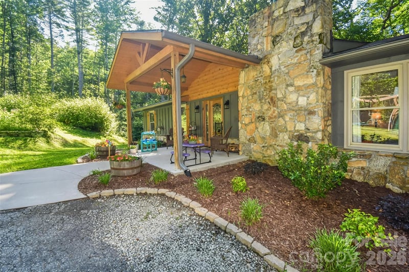 336 Hillside Rd, Penrose, NC 28766