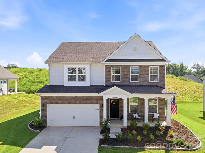 5821 Casper Dr, Charlotte, NC 28214