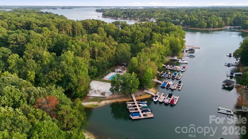 133 Lake Pine Rd, Mooresville, NC 28117