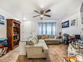 214 Short Michigan Ave, Asheville, NC 28806