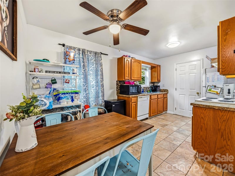 214 Short Michigan Ave, Asheville, NC 28806